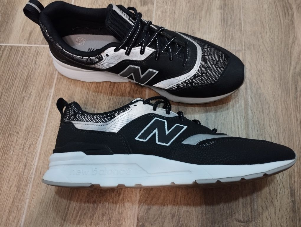 Маратонки NEW BALANCE 997 и  Adidas RACER