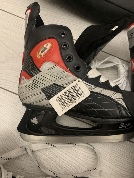 Коньки в наличии новые