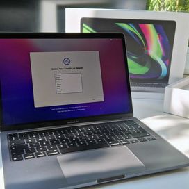 MacBook Pro 13-inch M1 Chip, 8GB RAM, 256GB SSD 91% battery life