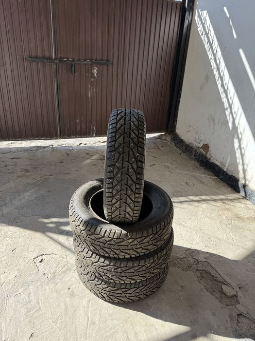 продам комплект зимней резины