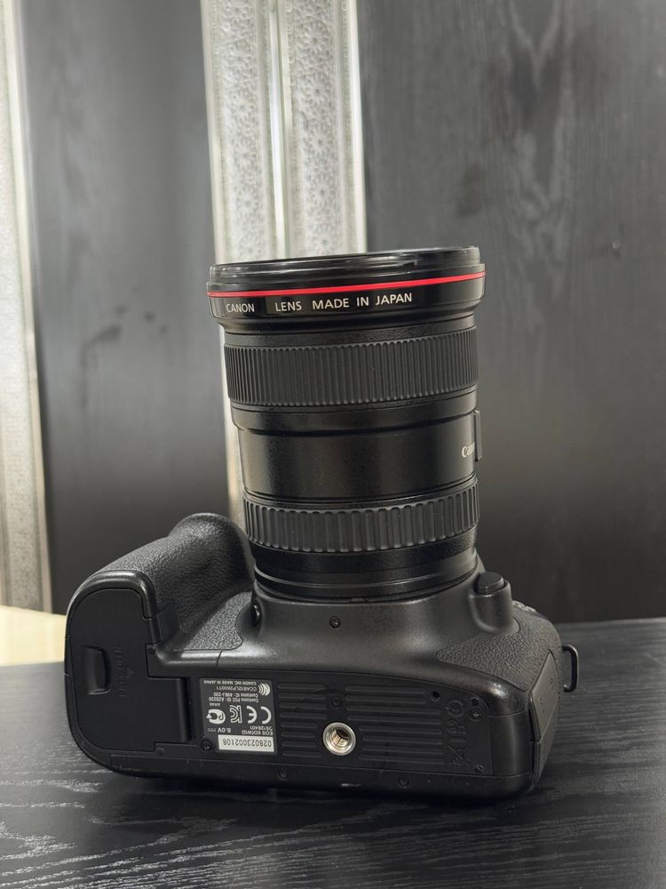 Canon 6 D yangi holatda
