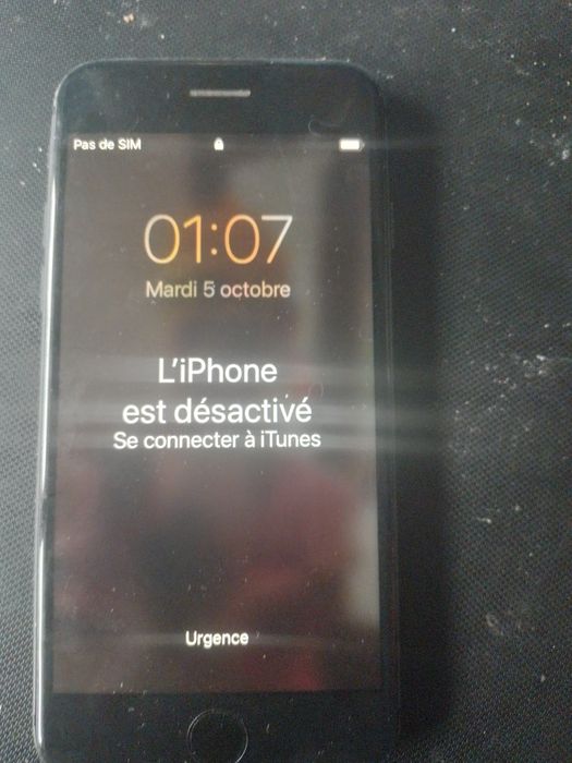 vând telefon iPhone 8 pentru piese