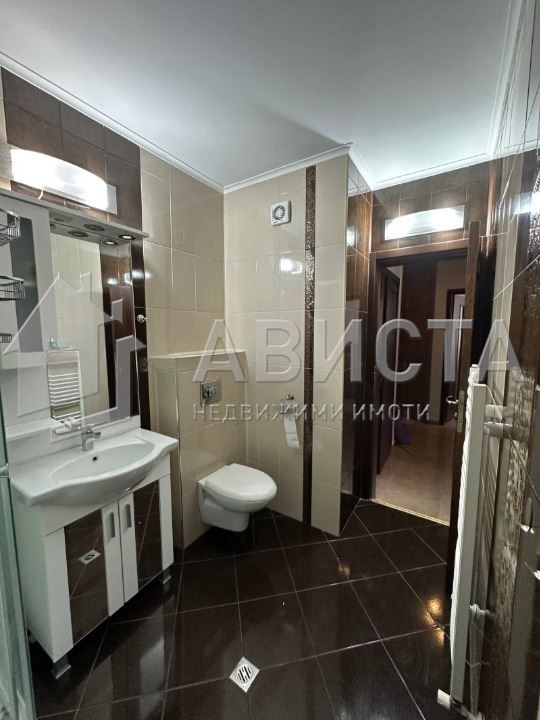 3-стаен в София-Зона Б18 площ 95 цена 700