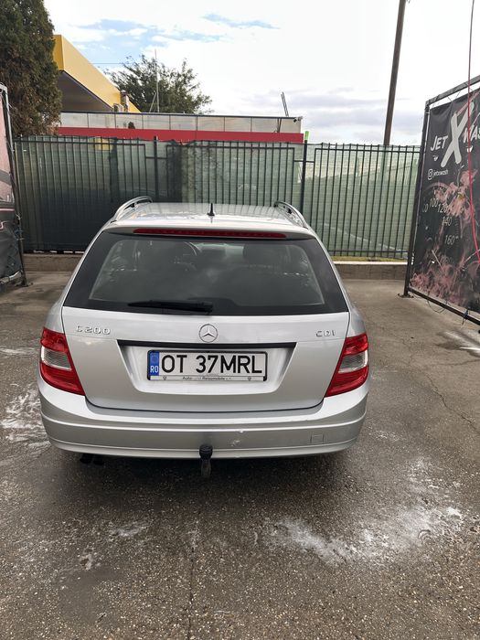 Se vinde mercedes