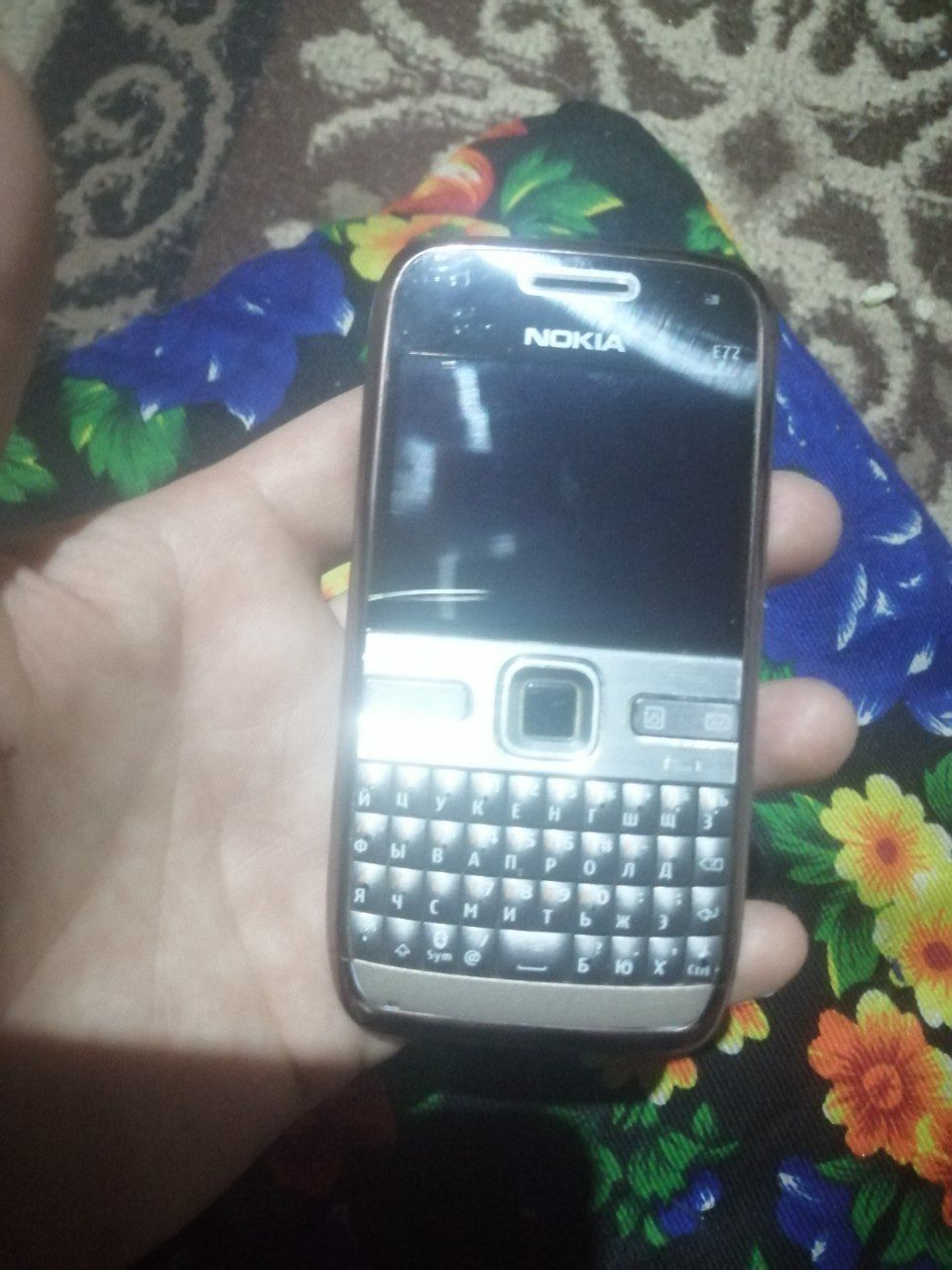 Nokia E72 choco sotiladi