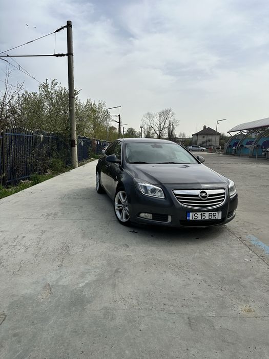Opel Insignia - Automat - Bi-Xenon