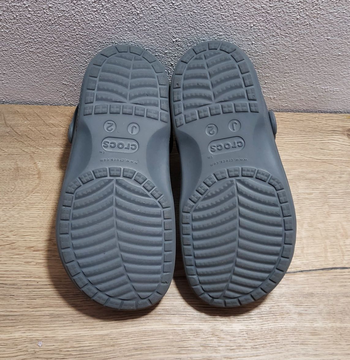 Saboți imblăniti CROCS J2, papuci toamnă iarnă mărimea 33-34 EU unisex