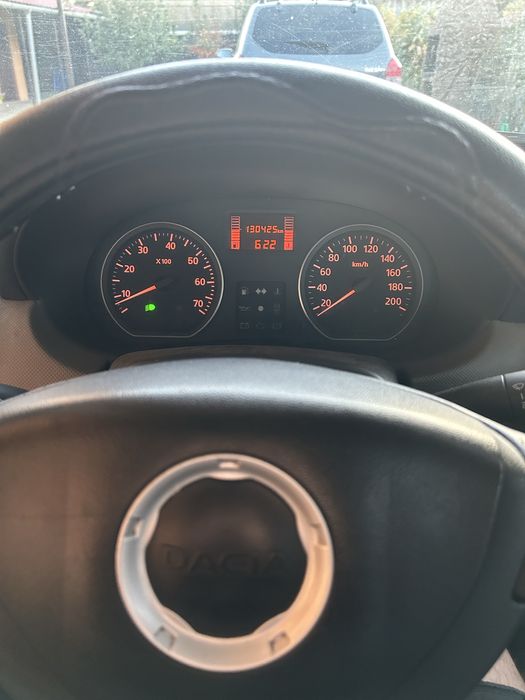 Vând Logan – unic proprietar, cumpărat nou. 1.4 benzina  impecabil