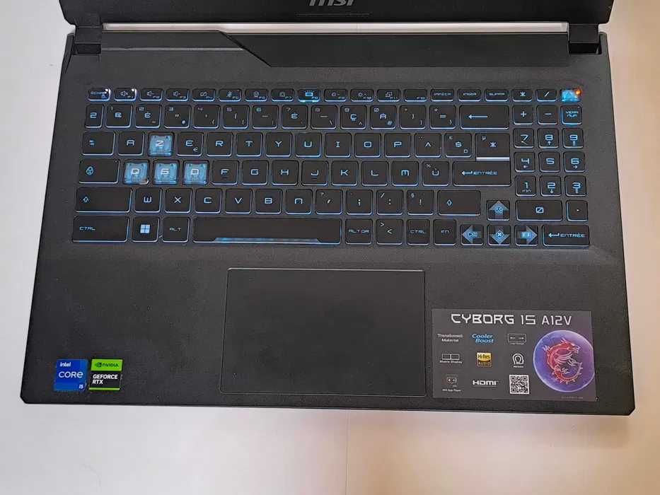 MSI Cyborg 15 A12V Intel Core i5-12450H RTX 4060