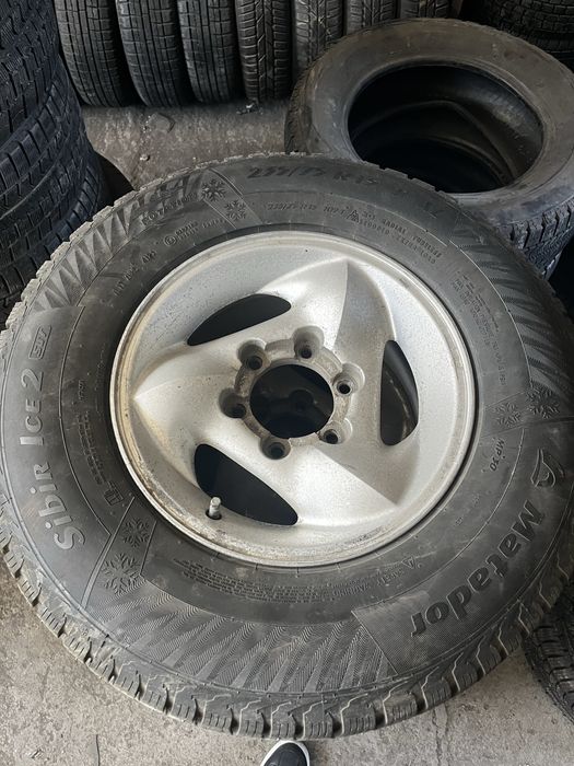 Продам в сборе подходят на митсубиси джипы -делику цена 180000