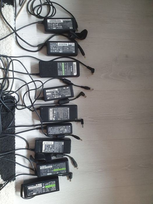 incarcator laptop sony si toshiba HP motorola
