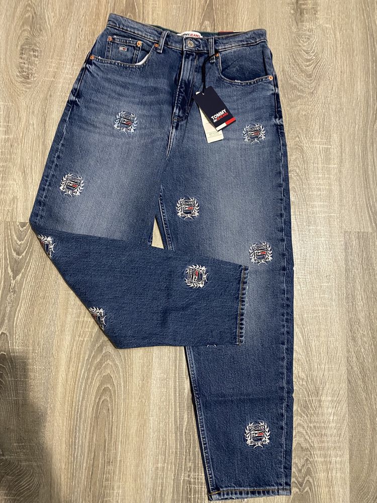 Оригинални дънки Tommy Jeans