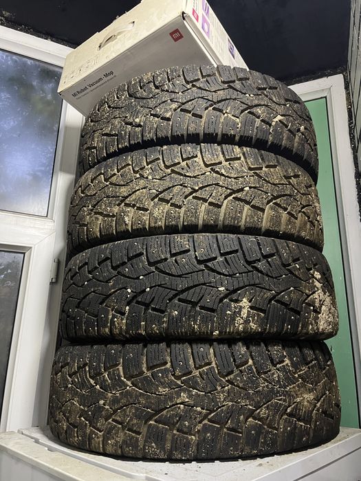 покрышки продам 215/70/15 1 сезон только ездил