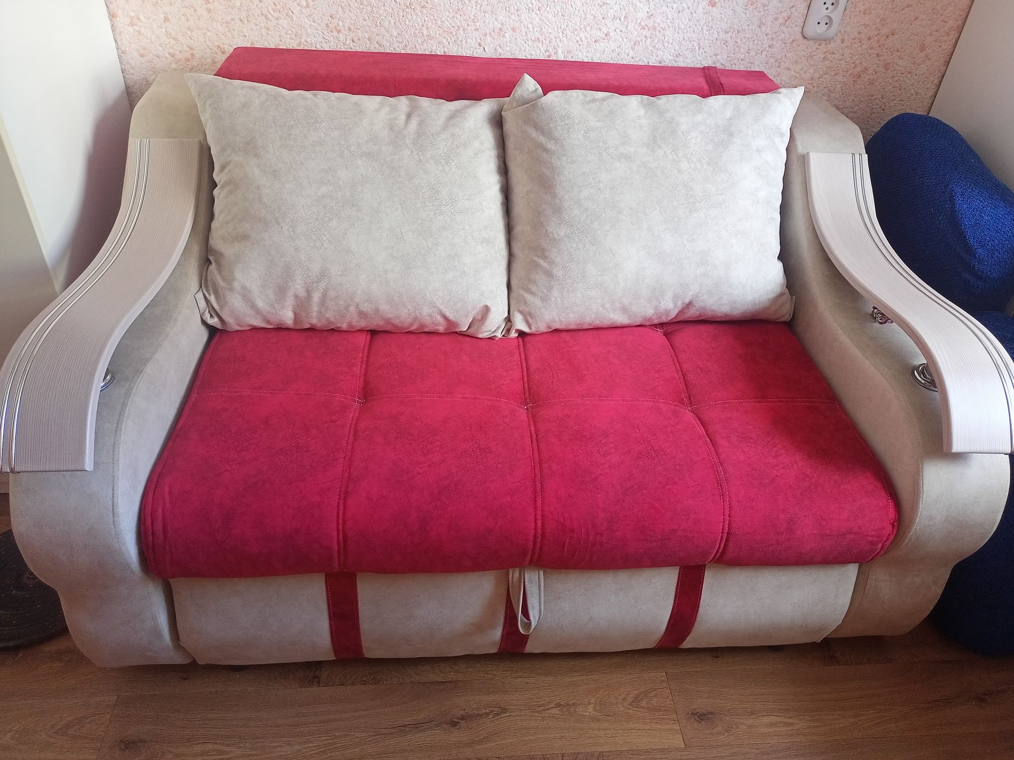 Продам диван, новый