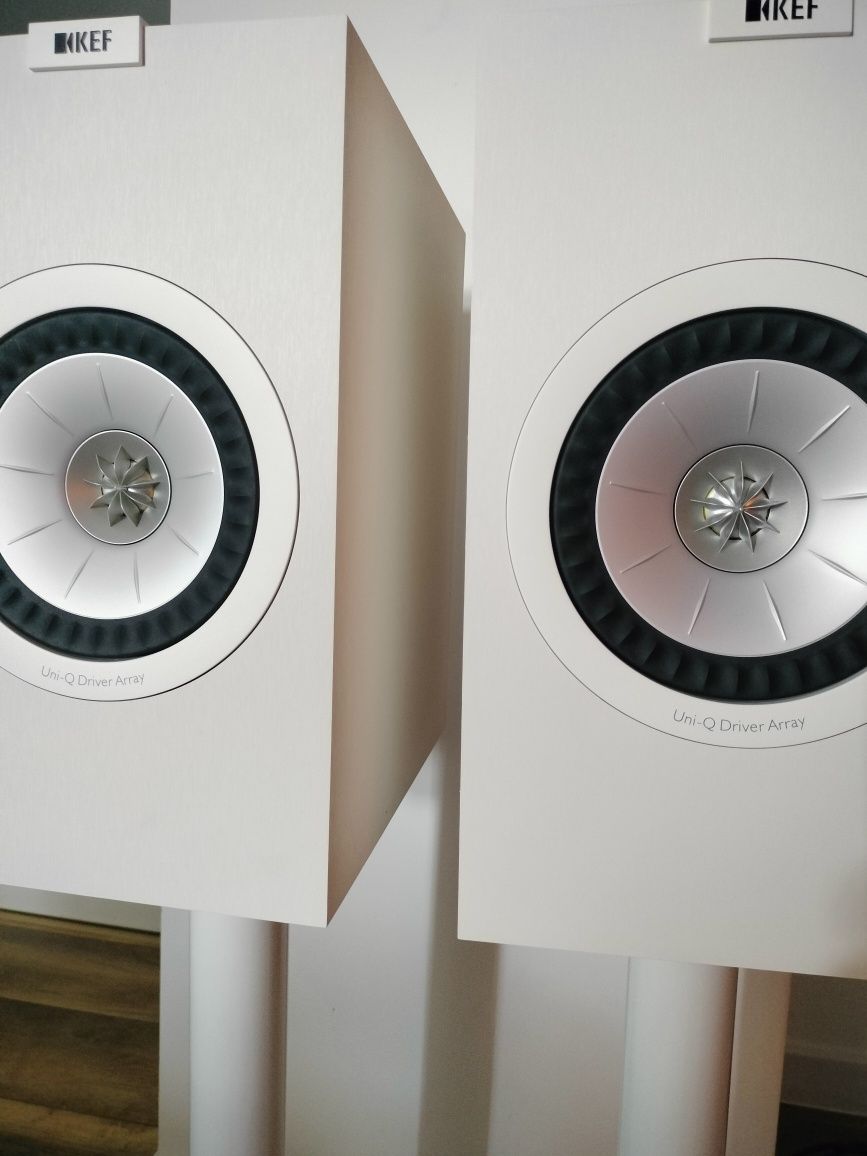 Boxe Kef Q350 + standuri Sonorous