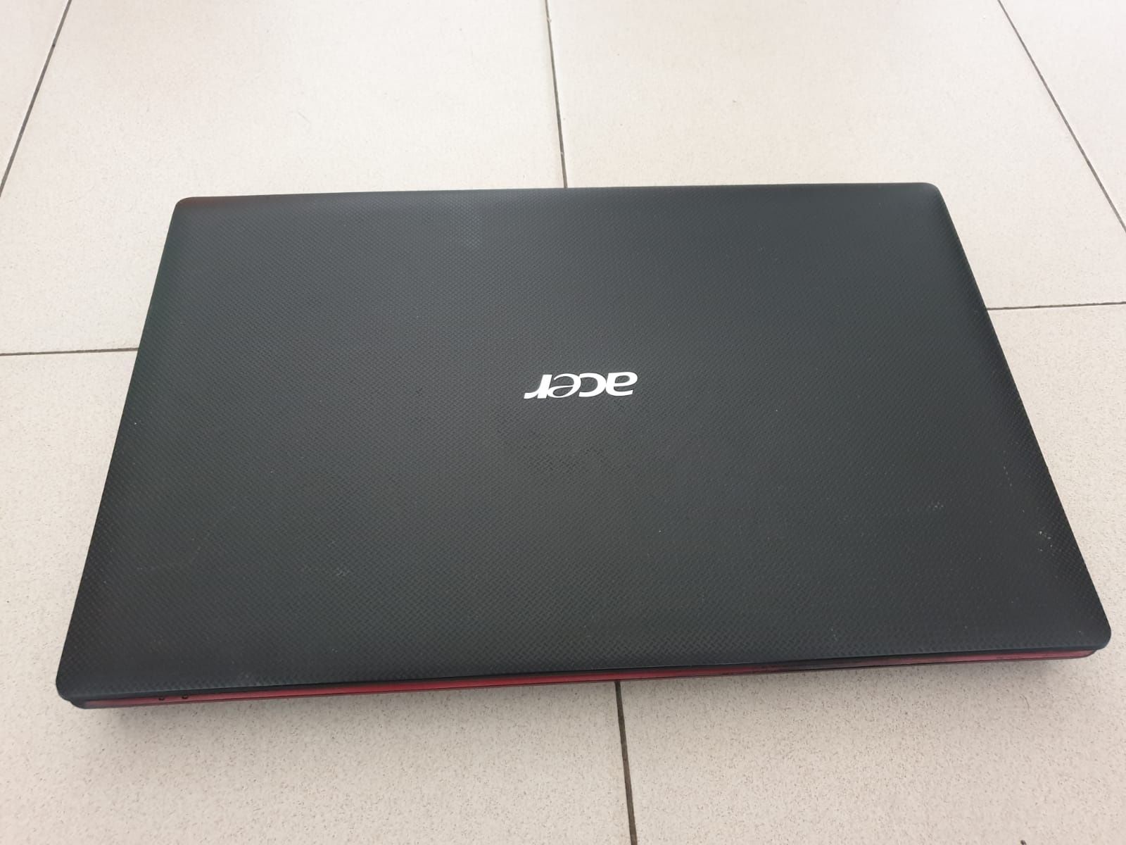 Laptop acer intel i5,hard 500gb,ram 4gb,display 15,6 led