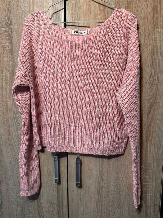 Pulover roz tricotat – moale & adorabil