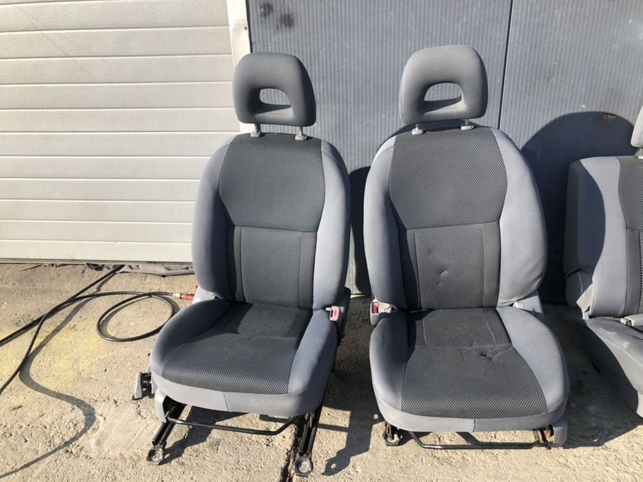 Scaune tapițerie interior banchete toyota rav 4 2004 dezmembrez RAV 4