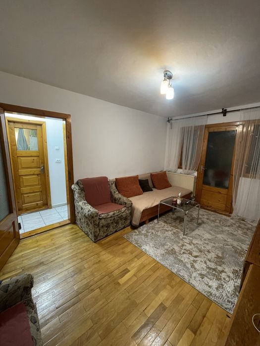 Apartament 2 camere et 1 central Chisineu Cris