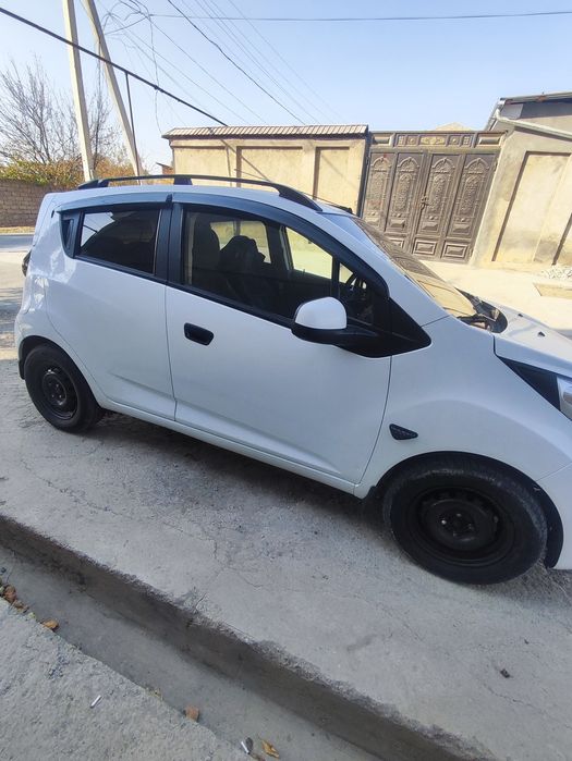 Spark 2014 sotiladi 1.25 kotta mator blan jixozlangan