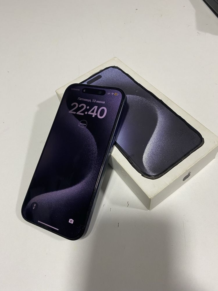Iphone 15 pro blue titanium