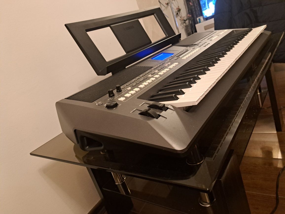 Orgă Yamaha PSR S 670