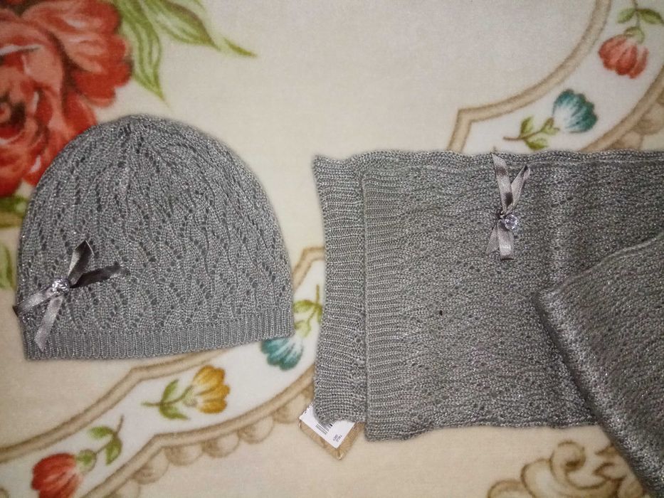 Set caciula (boneta) + fular, elegante, gri-petrol. NOI.