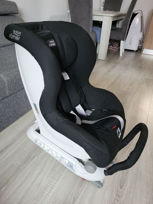 Scaun auto bebe britax romer