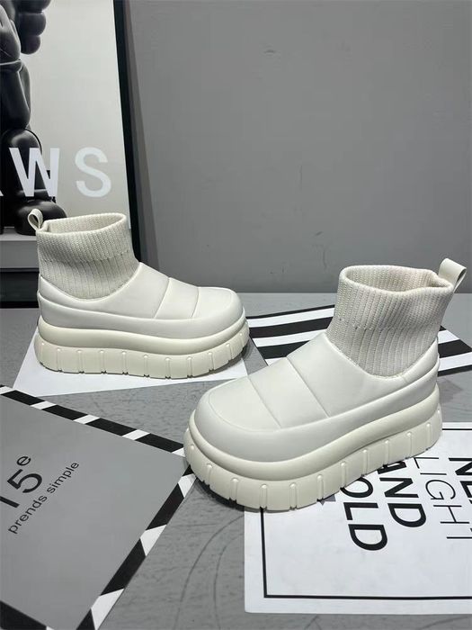 В наличии есть..