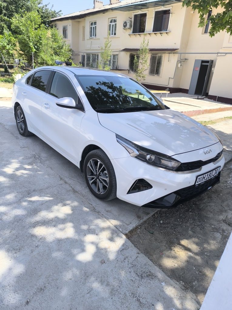 Kia cerato Luxe+ 2.0