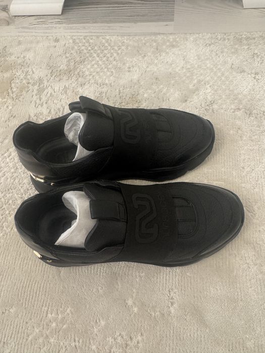 Продам кросовки Nursace 37размер натуральная кожа!