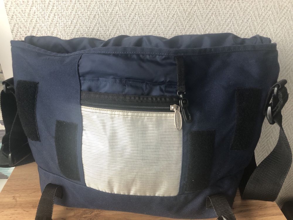 чанта Eastpak