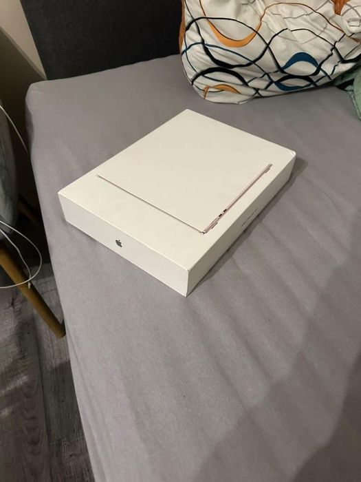 15" MacBook Air M4– 16GB RAM / 512GB SSD – Нов, запечатан