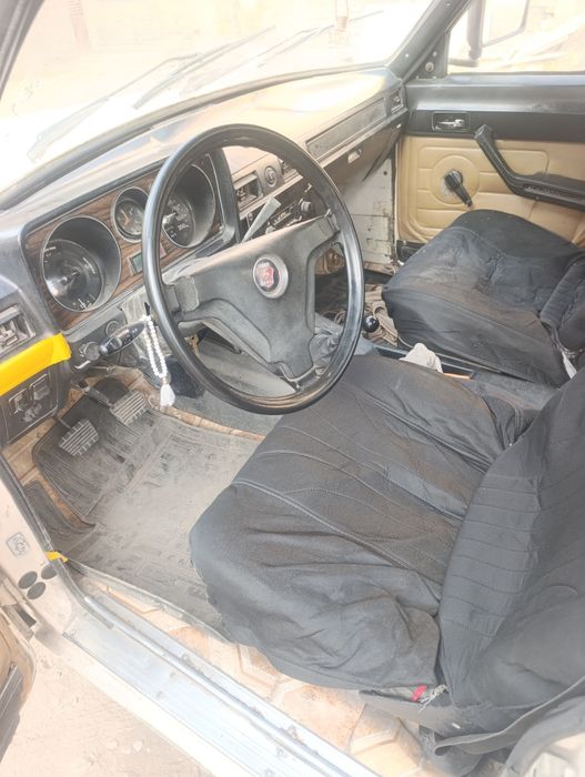 Gaz 24 11 Volga sotiladi