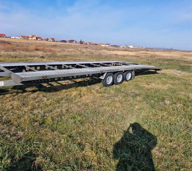 Inchiriez trailer / platforma 90 Ron / 24 ore