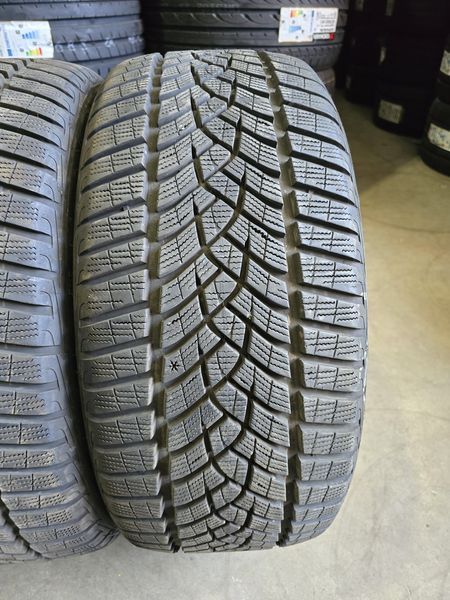235/40/19 GOODYEAR 4бр