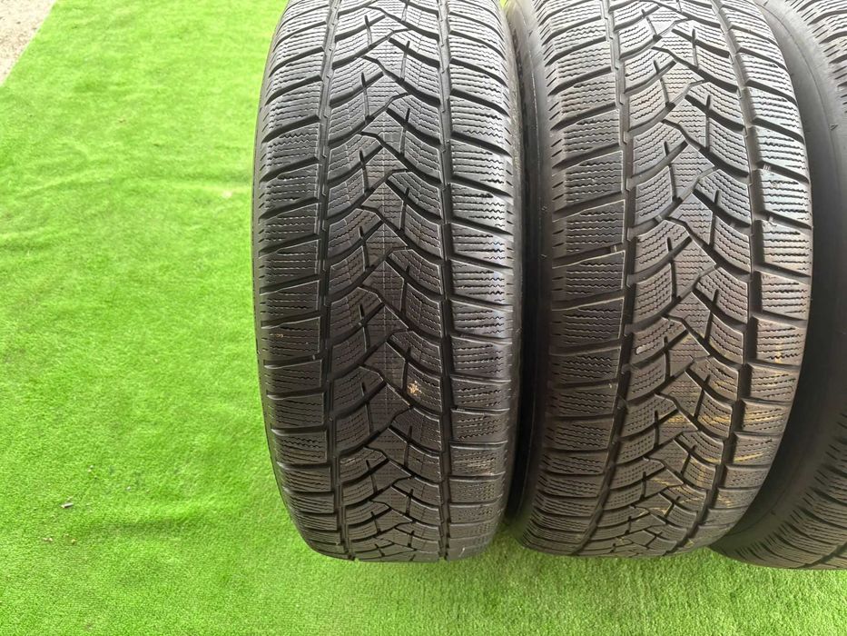Anvelope Iarna Dunlop 235/60/18