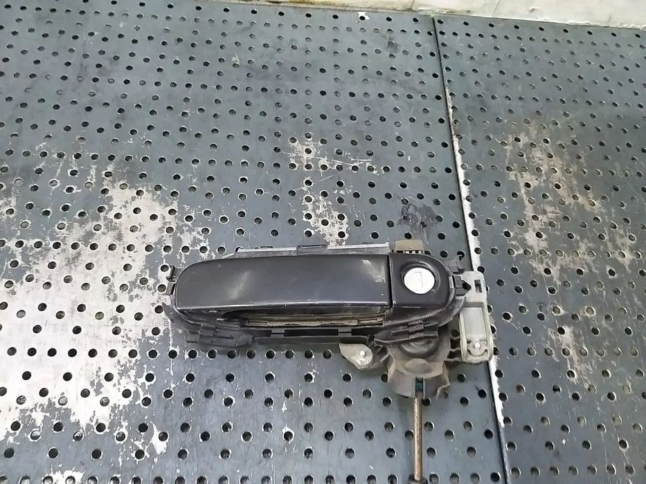 Maner usa stanga fata audi a4 b7 8e