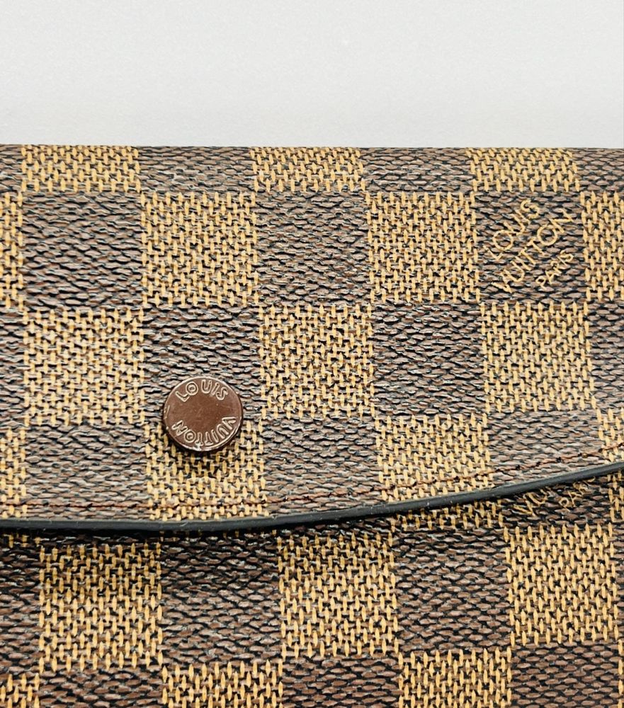 Louis Vuitton Damier Ebene Canvas Emilie Wallet дамски порфейл