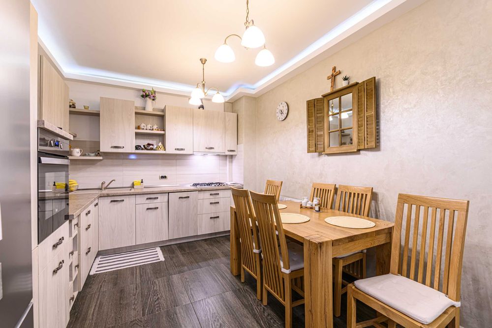 VANZARE : Apartament 3 camere 86 m2, ISARAN + parcare
