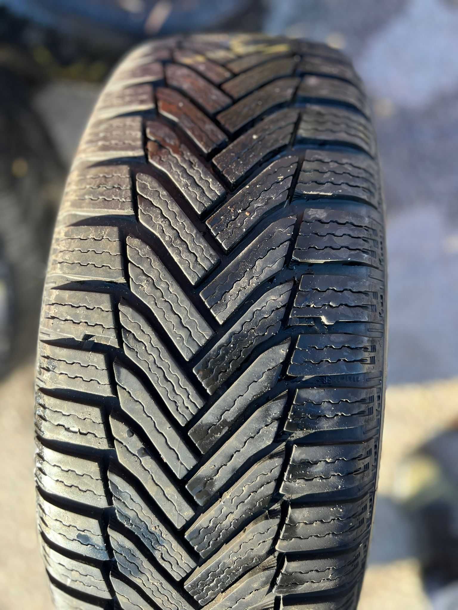 Зимни гуми 205 55 16 Michelin Alpin 6  DOT 2622 грайфер 6.5мм