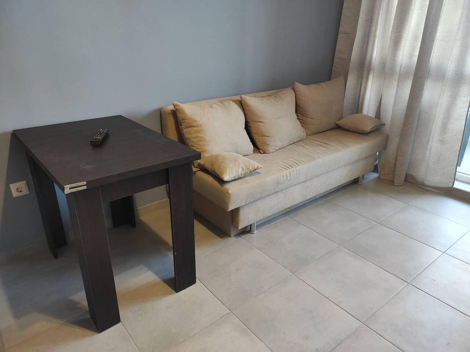 Дава се под наем Едностаен апартамент в Бургас, Меден рудник - зона А - 32 кв.м за 255 € - Снимка #2