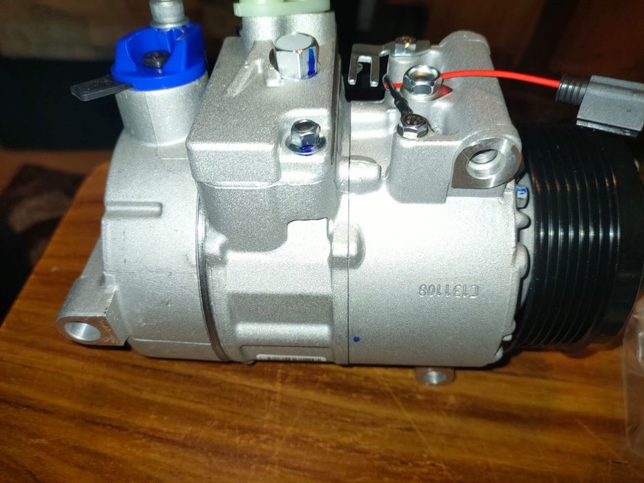 Compresor clima Mercedes clasa C E Gls Glk motor 3.0. 690028