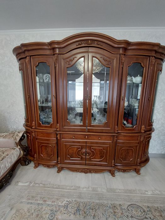 Стенка в гостиную