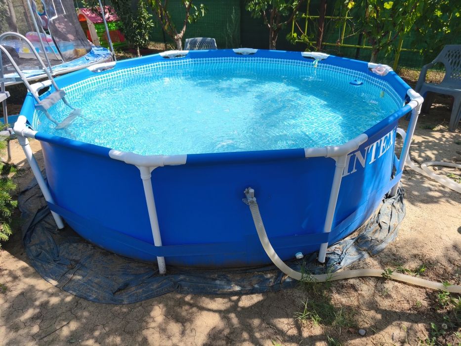 Piscină 301/76 supraterană