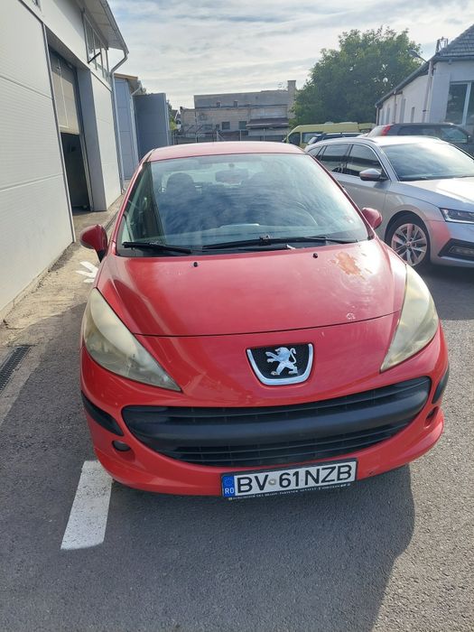 Vând Peugeot 207