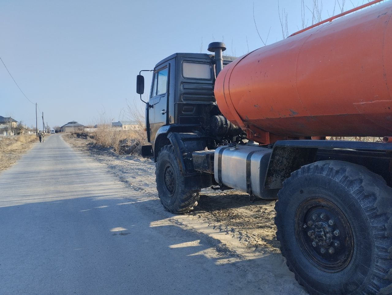 *Камаз бензавоз"