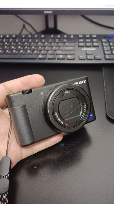 Фотоаппарат Sony ZV-1