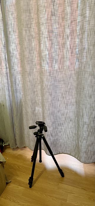 Trepied aluminiu Manfrotto 290 MT294A3 cu cap fluid 3 direcții 804RC2