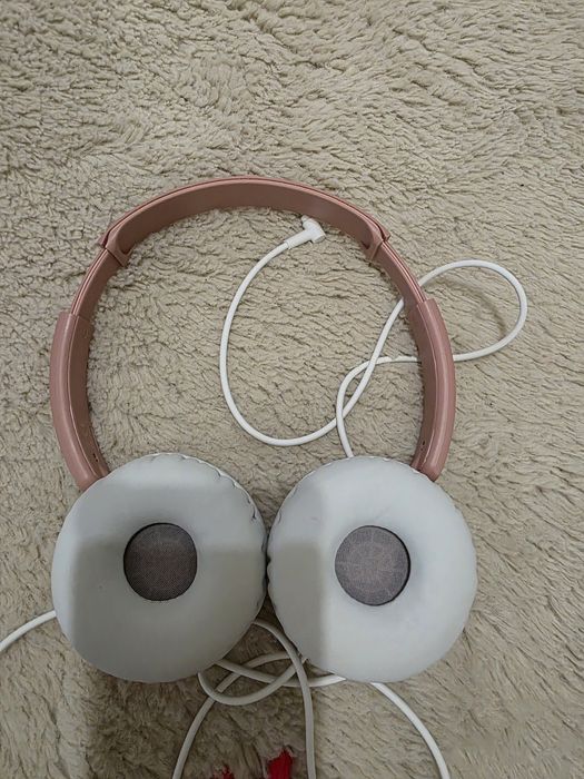 Чисто нови слушалки JVC